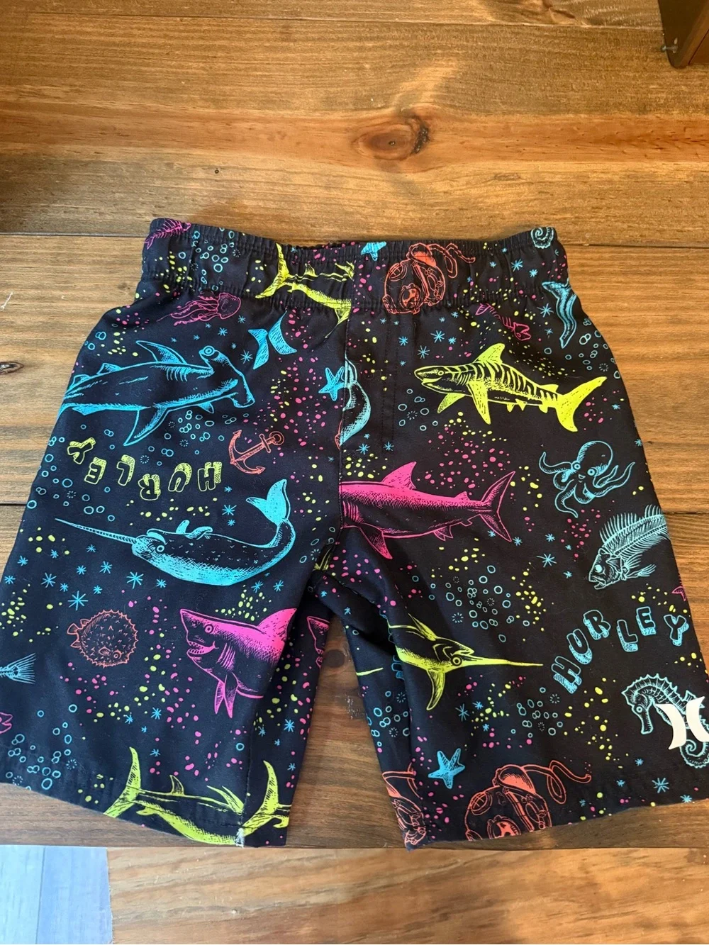 Hurley Kids Black Neon Shark Print Swim Shorts, Boys size 6